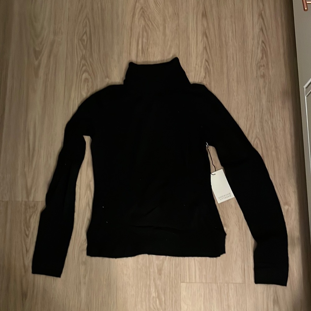 Adrienne Vittadini 100% Cashmere black turtleneck sweater